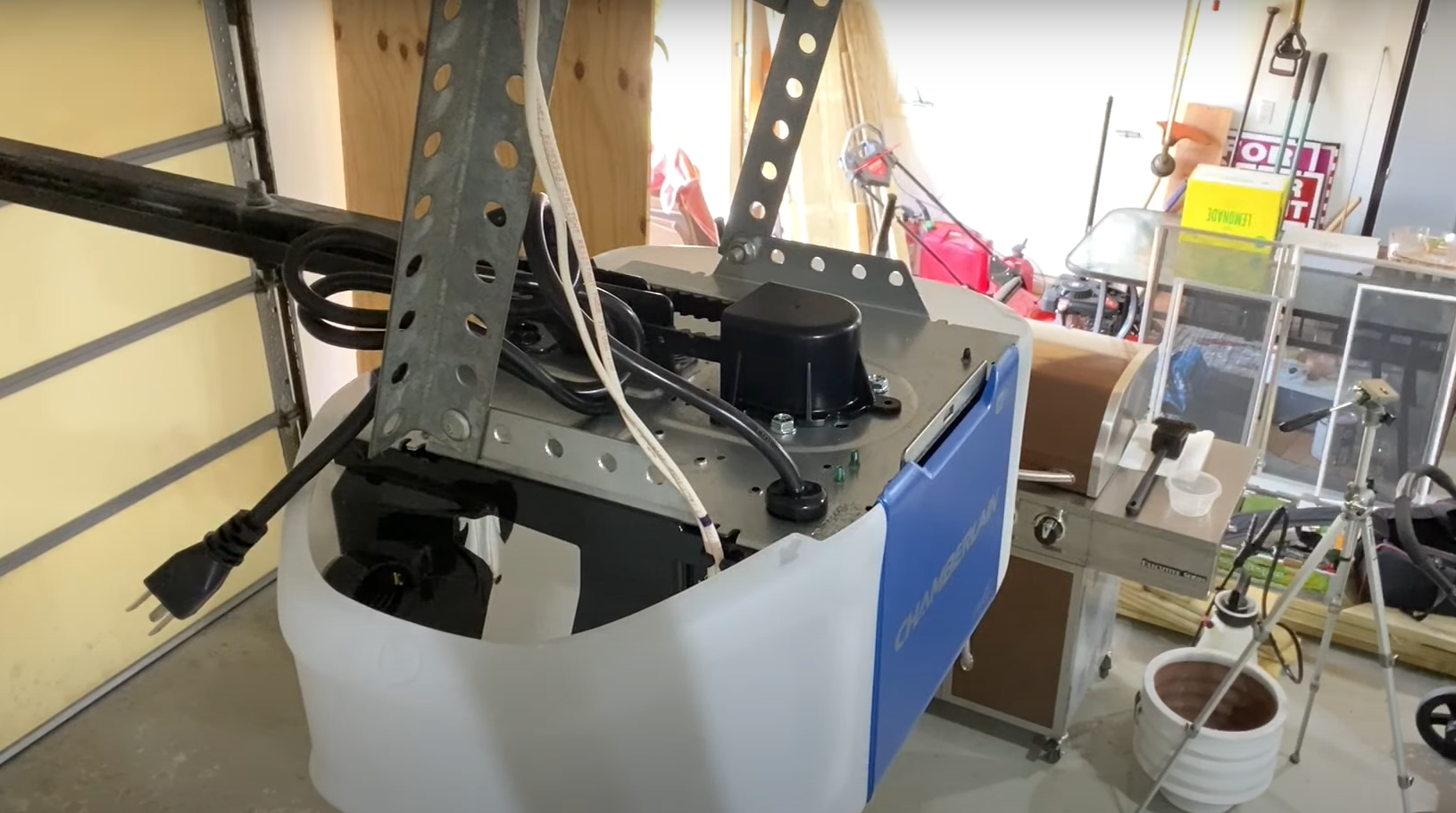 Time for a Garage Door Opener Replacement? 5 Key Signs